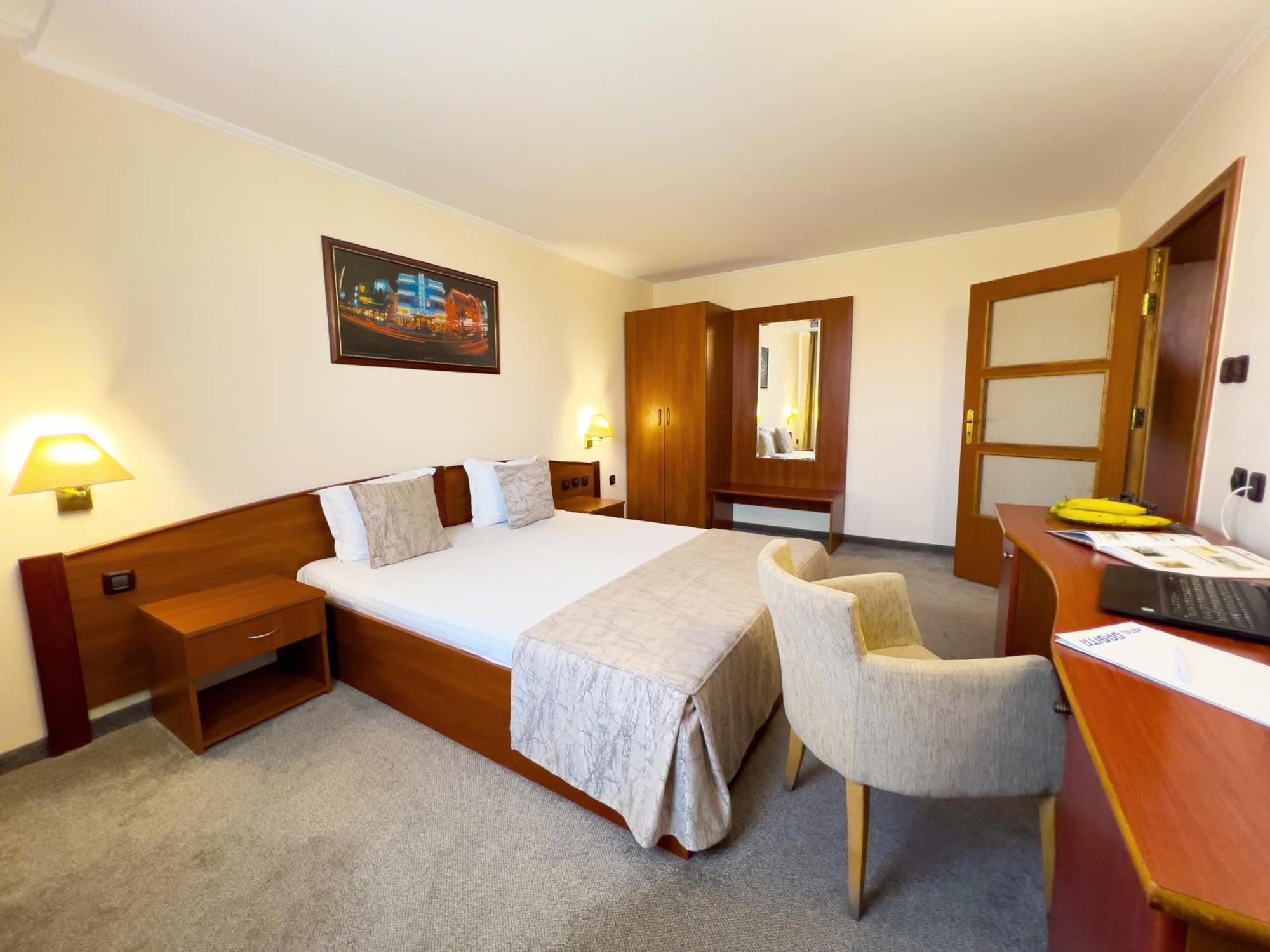 Hotel Orbita 2*