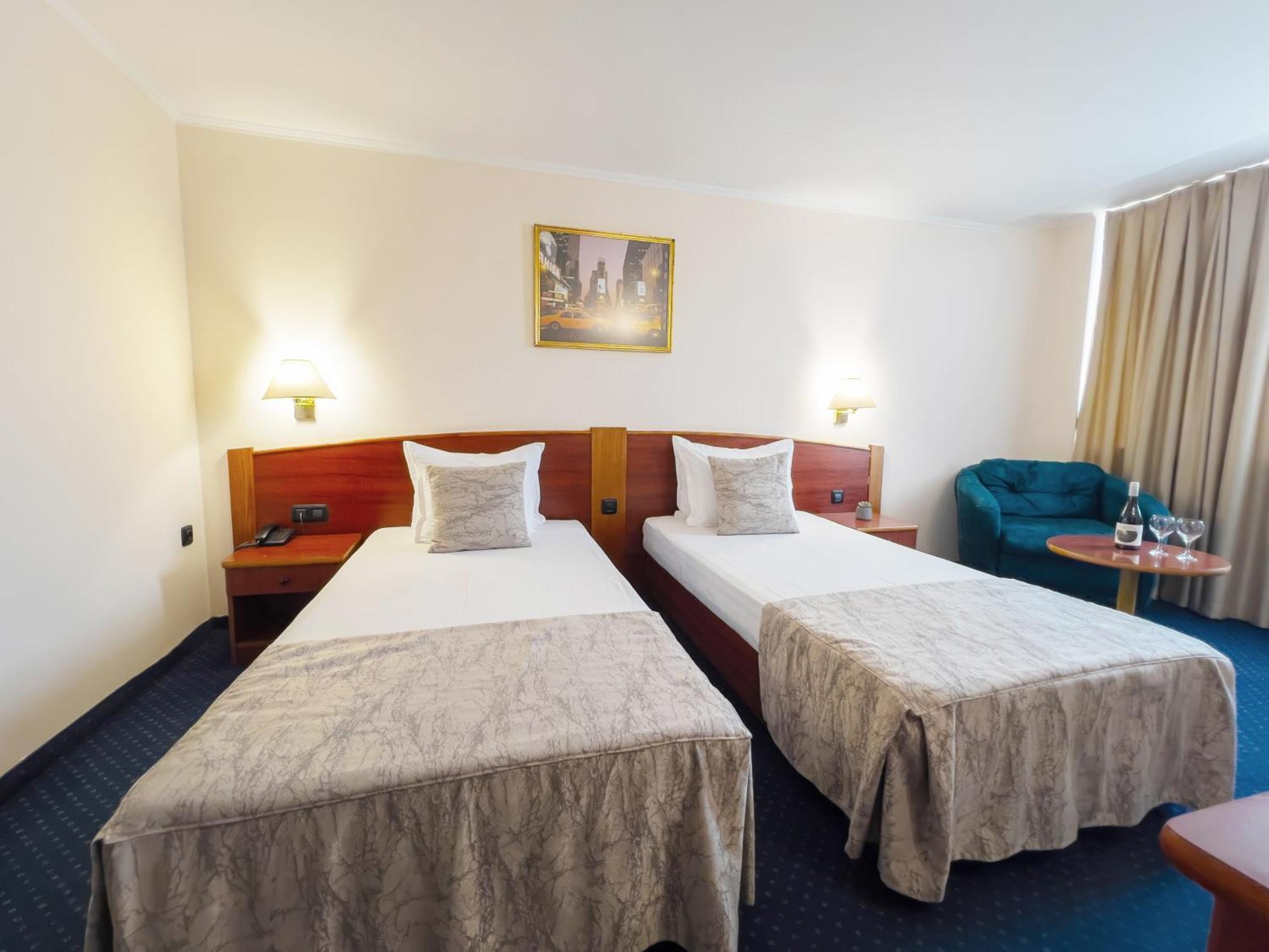 Orbita Hotel 2*